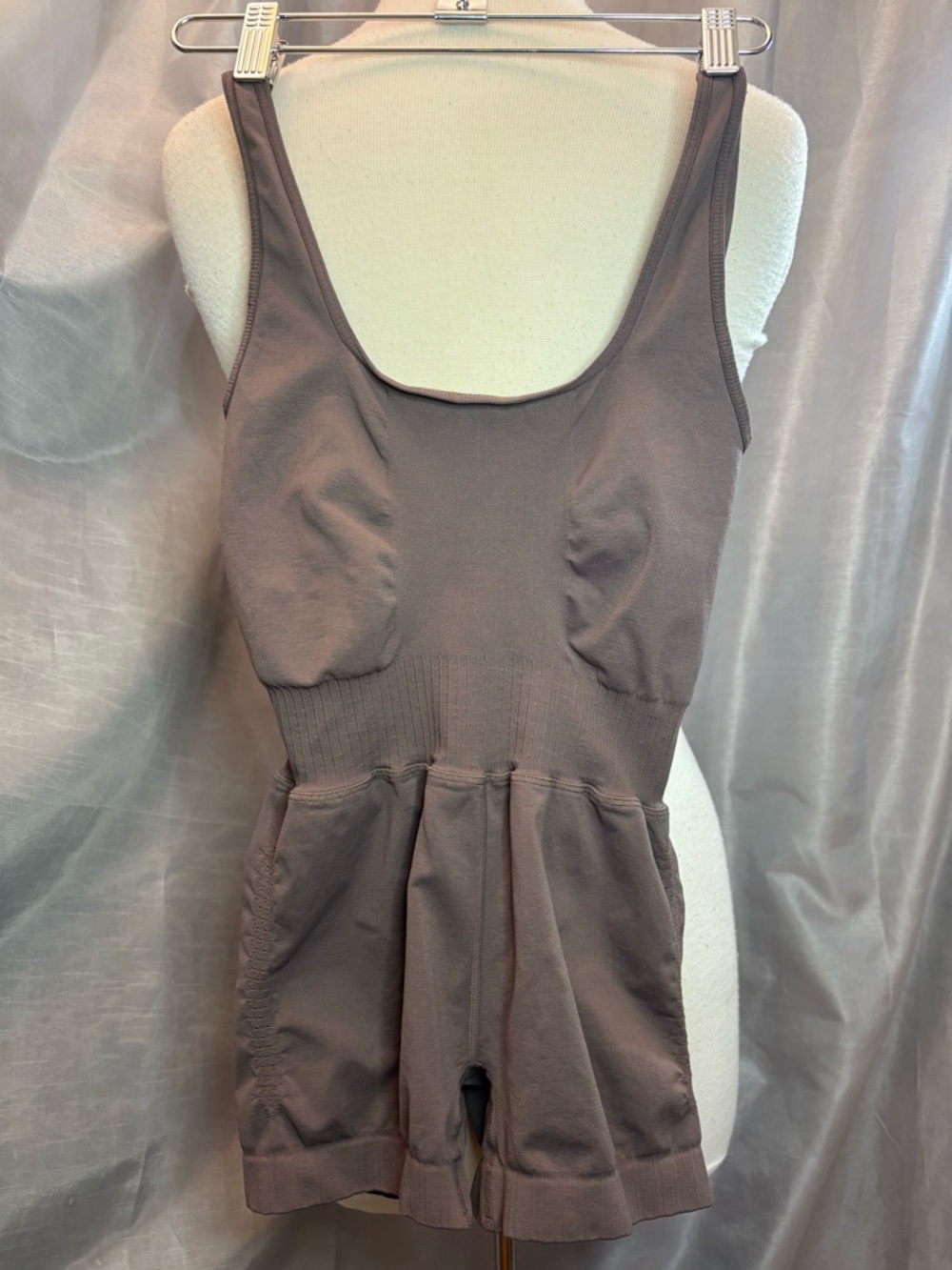 Free People Movement Good Karma shortie. XS/S